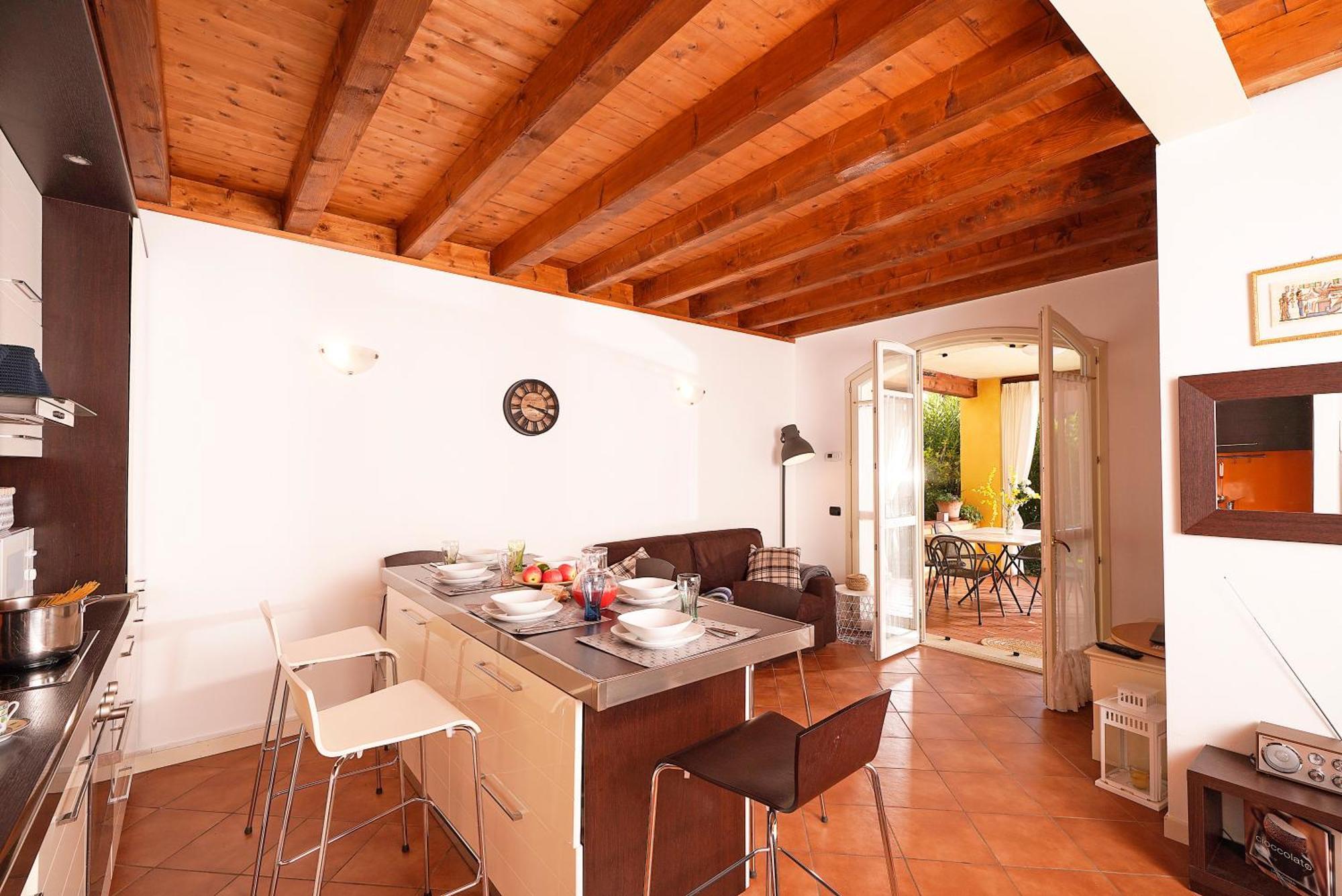 Borgo Del Torchio - Gardagate Apartment Manerba del Garda Ngoại thất bức ảnh